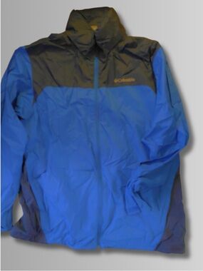 Columbia Blue and Black Men’s Lightweight Raincoat